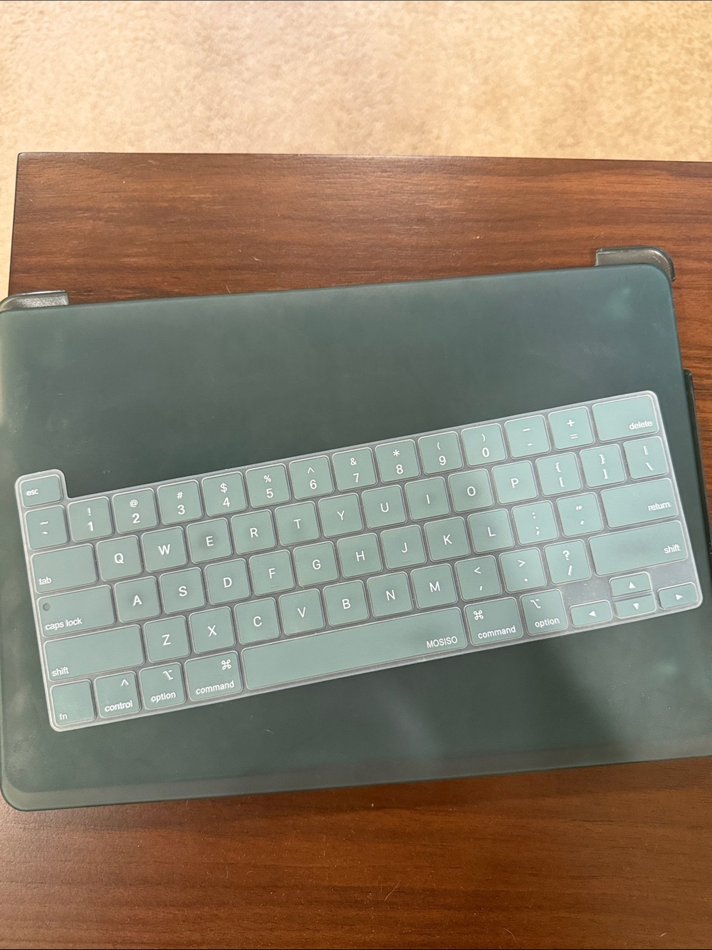 Amazon Keyboard Cover and hard case for Macbook 13 in - Teal Green
